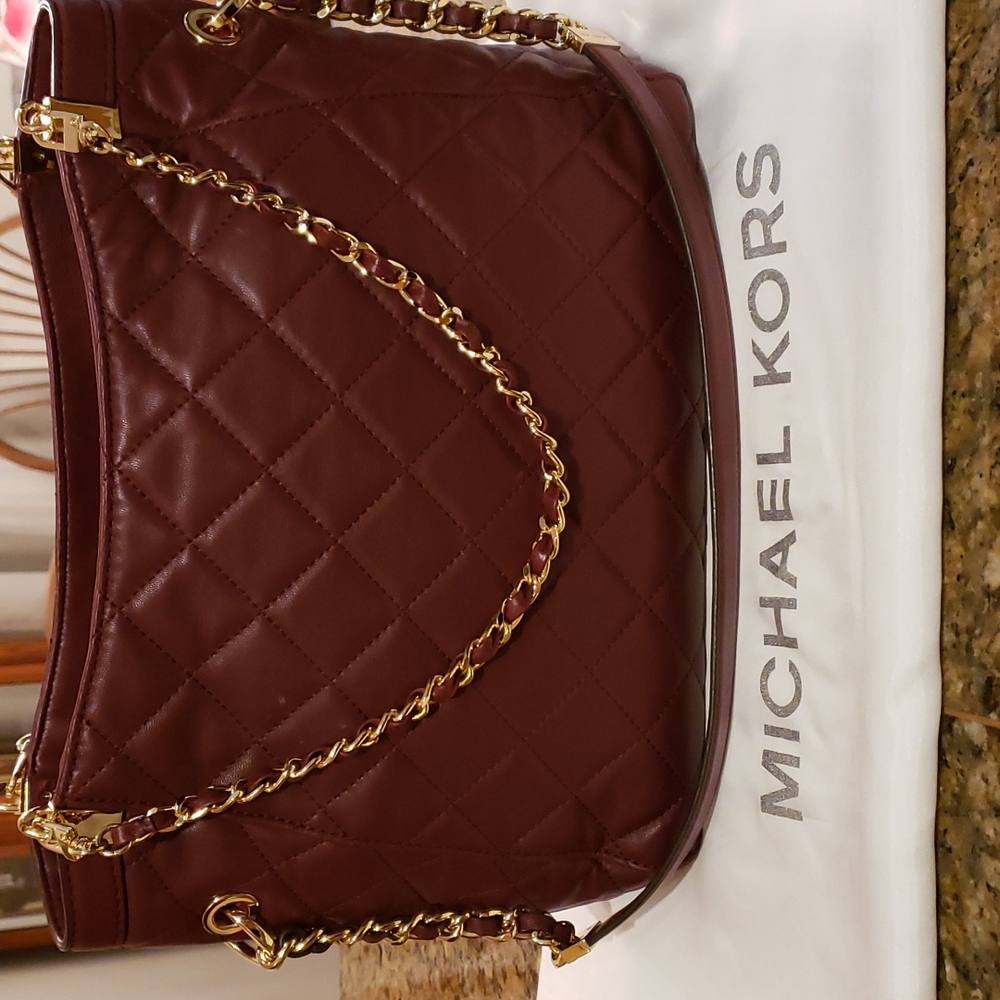 💜Michael Kors Susannah Quilted Tote Bag merlot
